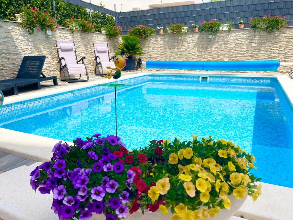 Isabella Apartment